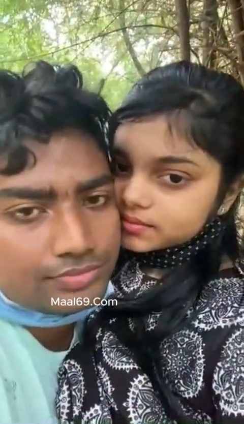 18+ Muslim Teen Girlfriend Ki Jungle Me Masti
